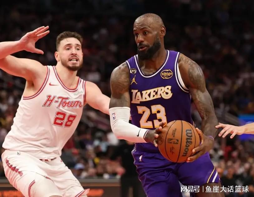 kaiyun-湖人首轮对火箭，乌度卡谈老詹摊牌！雷迪克认清现实，两人成关键